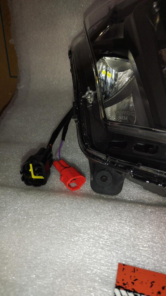 Farola Bajaj Dominar 250 / 400 V1 / 400 UG - La Tienda